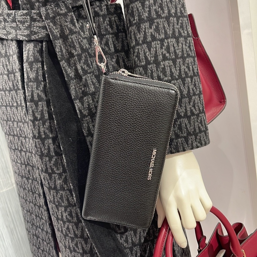 MICHAEL KORS LARGE TRAVEL CONTINENTAL WRISTLET WALLET PHONEHOLDER BLACK /Silve - Picture 7 of 16
